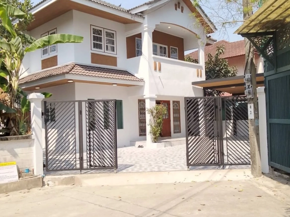 ขายบ้านมือสอง ปรีชา สุวินทวงค์ บ้านเดี่ยว2ชั้น 73ตร.ว. ต้นโครงการ หลังมุม ติดถนนใหญ่ ใกล้รถไฟฟ้ามีนบุรี 5นาที